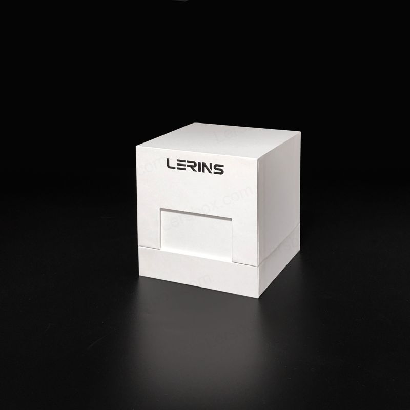 Goudenfolie parfumdoos met star deksel en basis, en EVA -voering voor extra bescherming HP013