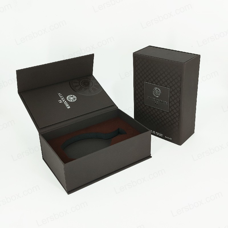 Gouden folie-gestempelde parfumdoos met rigide deksel en eva-insert voor luxueuze presentatie HP021